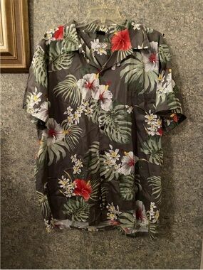 High Surf Hawaiian Button Down Short Sleeve Shirt Monstera Leaf XL Cotton Gray